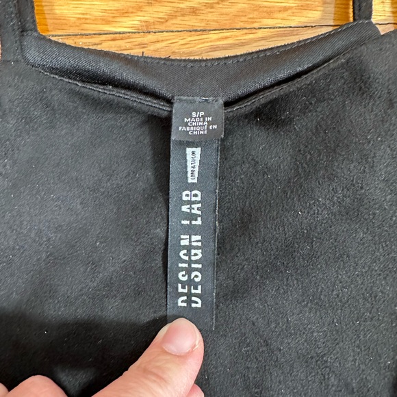 DESIGN LAB, velvet dressy top - Picture 3 of 4